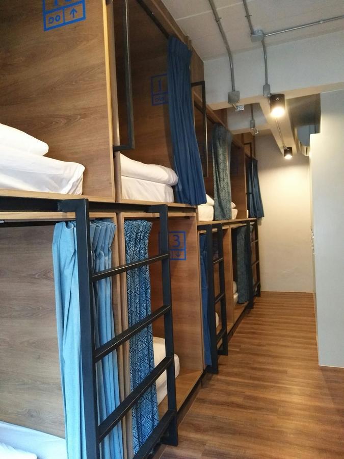 Natee Hostel Bangkok Esterno foto