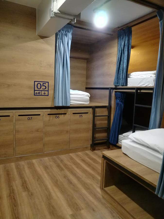 Natee Hostel Bangkok Esterno foto
