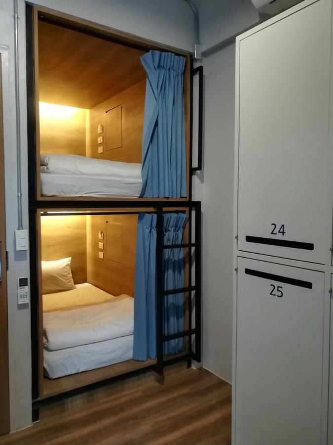 Natee Hostel Bangkok Esterno foto