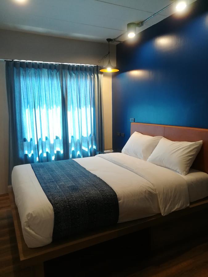 Natee Hostel Bangkok Esterno foto