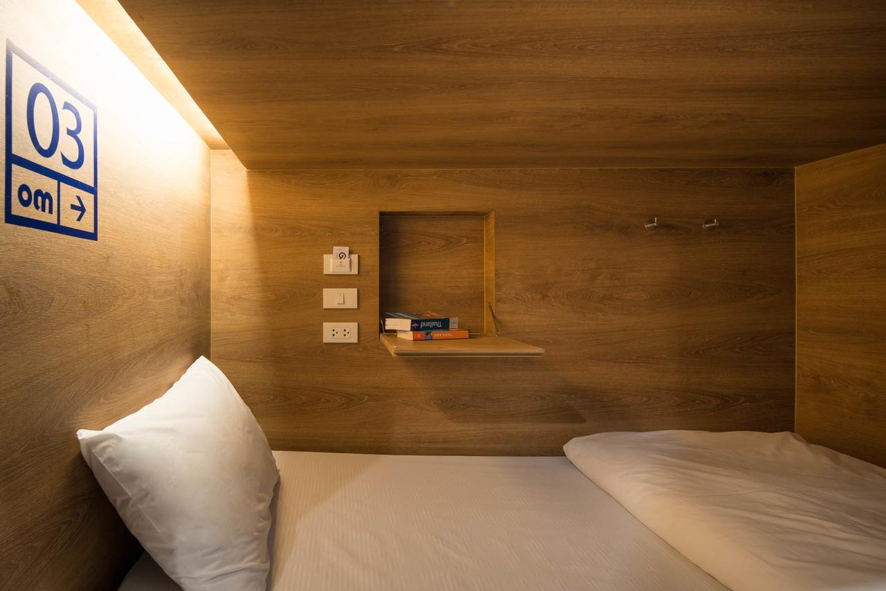 Natee Hostel Bangkok Esterno foto