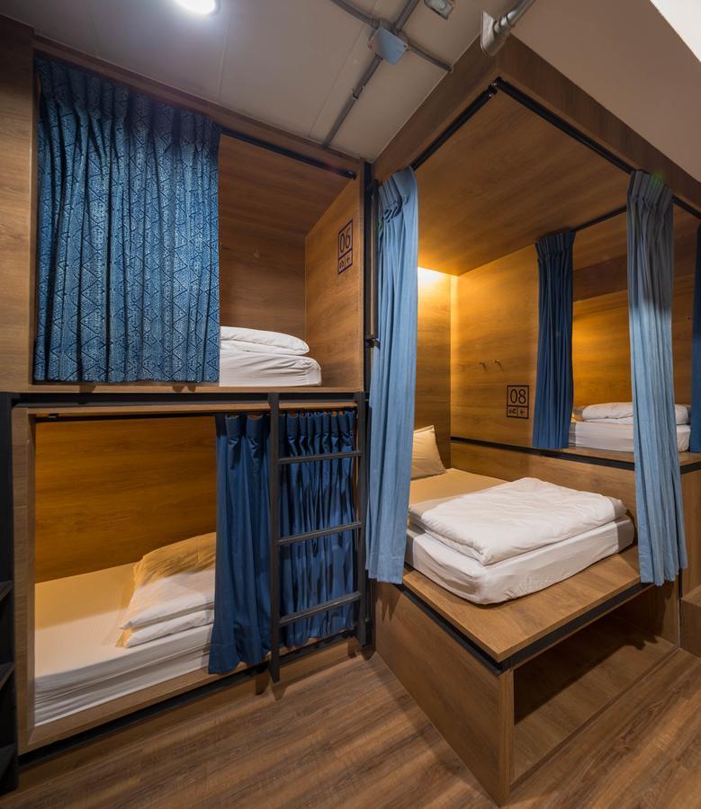 Natee Hostel Bangkok Esterno foto